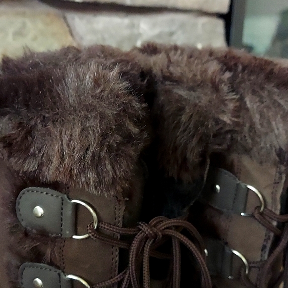 Khombu Snow Boots ❄️ - Picture 4 of 8